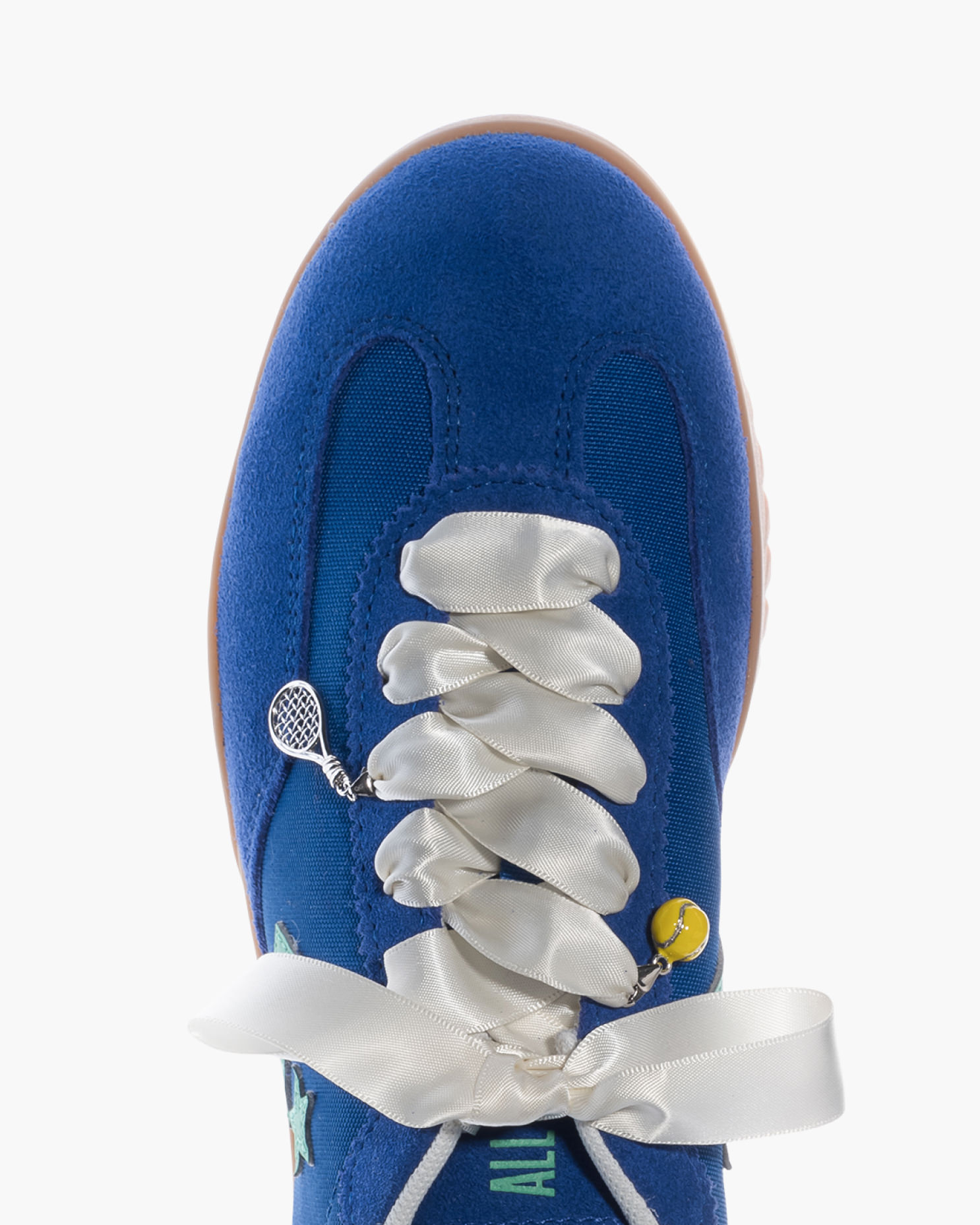 clothing,footwear,shoe,sneaker